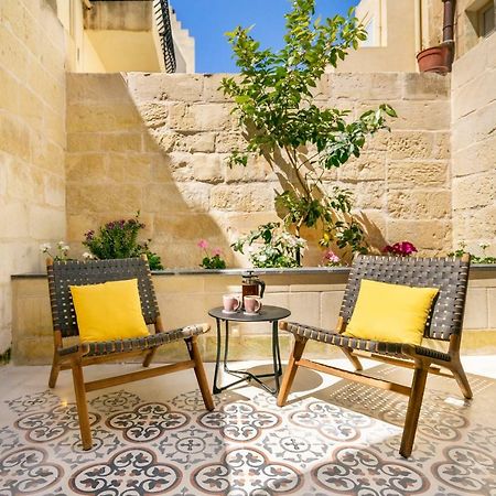 סליאמה Amazing Art Deco Villa 150M To Sea With Daily Housekeeping מראה חיצוני תמונה