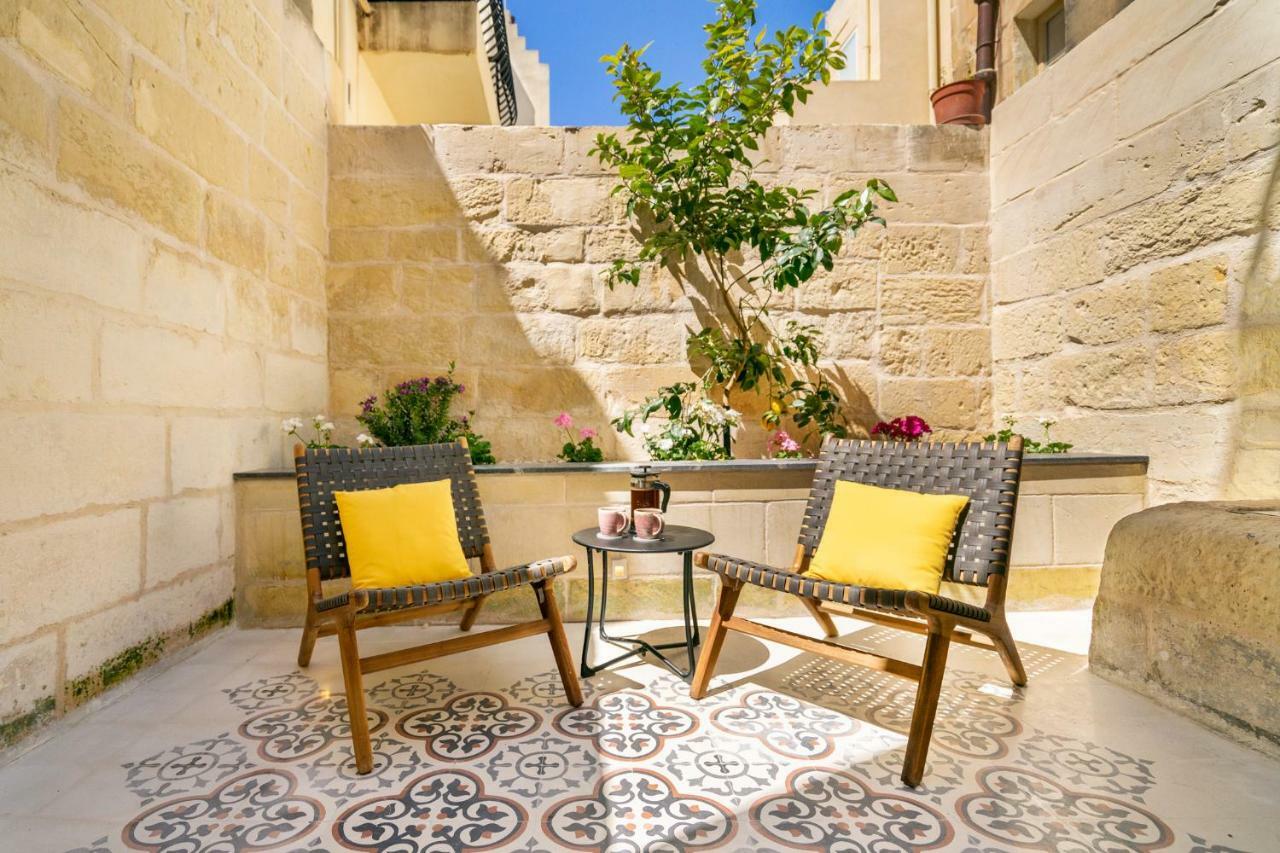 סליאמה Amazing Art Deco Villa 150M To Sea With Daily Housekeeping מראה חיצוני תמונה